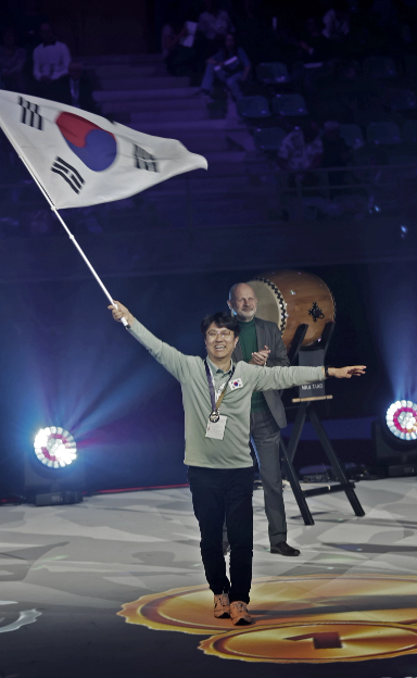 대한민국 선수 1위 수상 사진